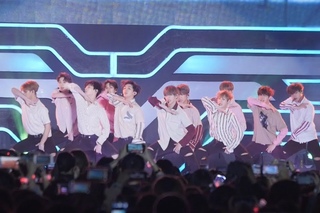 170930 @ Wanna One - ’Energetic’ | 2017 Korea Music Festival
