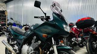 Yamaha XJ900S DIVERSION 2000 из Европы. Холодный запуск