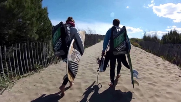 Strapless Kitesurfing In