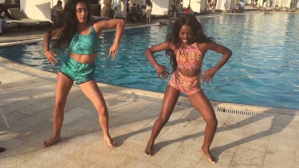 Sapeleme and Shake Body by Sherrie Silver and Roxy