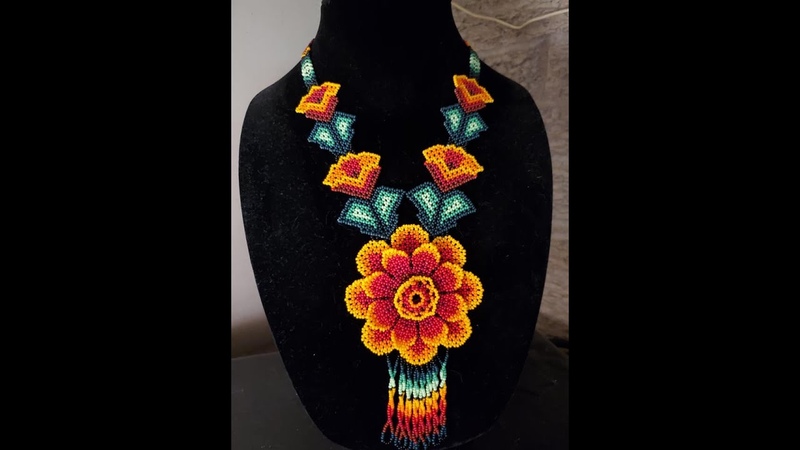 Collar de flor huichol 1,