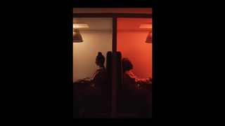 LILI POE feat. JOK’AIR - Les Sirènes (Vertical Video)