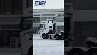 Тест-драйв в Хабаровске. Блондинка за рулем седельного тягача FAW J7, колесная формула 6х4