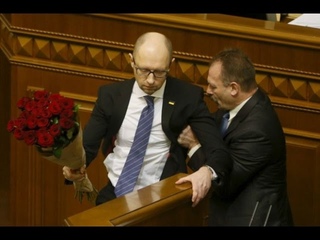 Я не расстроен, дебилов много , заявил Яценюк
