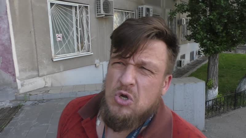 Воронеж. Боевой карлик проиграл все что можно и пошел в