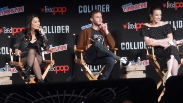 Highlights of Kissing Scene w Agents of Shield cast at NYCC 2017: Part