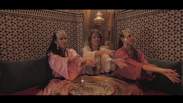 TRIBU CHEKCHOUKA Inspired by Moroccan maghreb