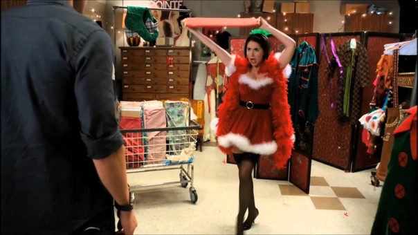 Alison Brie Sexy