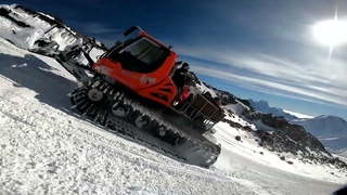 С Эльбруса 4400м на скибордах до станции Гарабаши