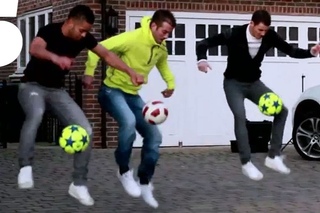 Rafael Van Der Vaart Freestyle Skills | #5 Players Lounge