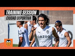 EL VALENCIA CF VUELVE A LOS ENTRENAMIENTOS TRAS EL PARTIDO EN VALLECAS