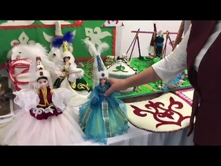 лтты олнер-асыл азына таырыбында олнер, лтты киімдер крмесі