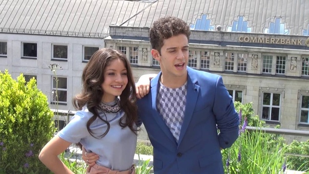 Photocall von Telenovela SOY LUNA mit Karol Sevilla Ruggero Pasquarelli