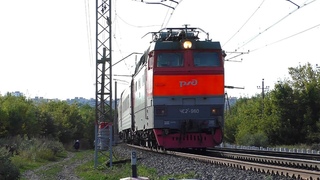 ЧС2Т-960 со скорым поездом Адлер - Самара следует через о.п. 1084 км