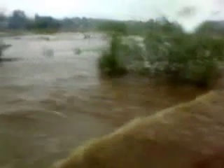 по дороге на цемзавод.магнитогорск потоп.2013 год