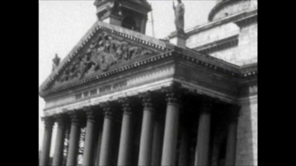 Путешествие в ССС P в 1931 году, History