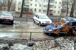жесть яма в асфальте