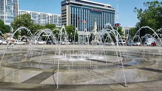 Фонтан на театральной площади г Краснодар