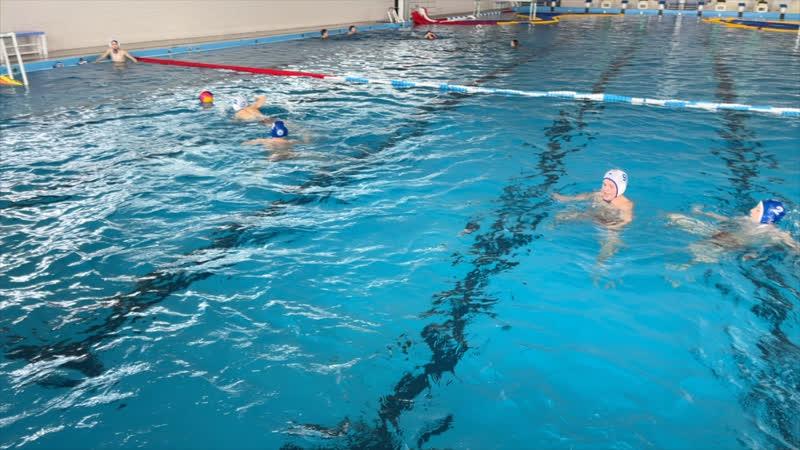Live: Galeon. Water polo and swim