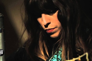 OFF STUDIO - Lou Doillon “Devil Or Angel“