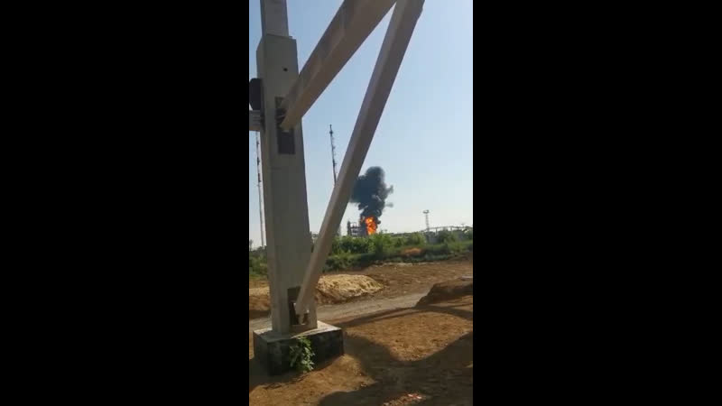 Неизвестный беспилотник врезался в один из объектов