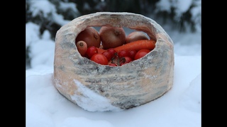 Лукошко из пня. A basket from a stump.