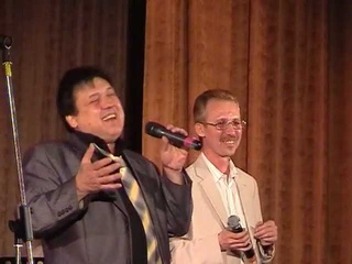 Папа Радж и Михаил Зуйков на фестивале “Ша-бемоль-2011“.mpg