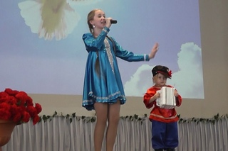 Маргослепенко Екатерина и Елена - Гармонь моя
