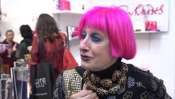 Fabulous Fashion Careers: Meet Fashion Designer Zandra