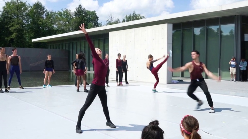 Dancers Improv on The 19