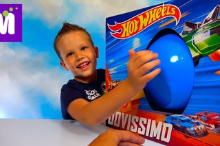 Мистер Макс ХотВилс Мега большое яйцо и много игрушек и трек Hot Wheels Zombie Strike много машинок Хот Вилс