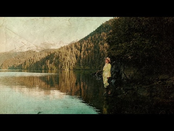 Jewel Alaska ( Maggie Rogers