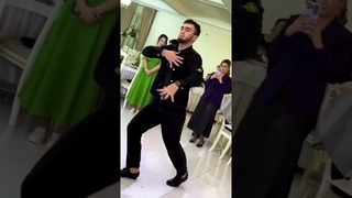 Парень мощно станцевал с красавицей!  #shortvideo #shorts