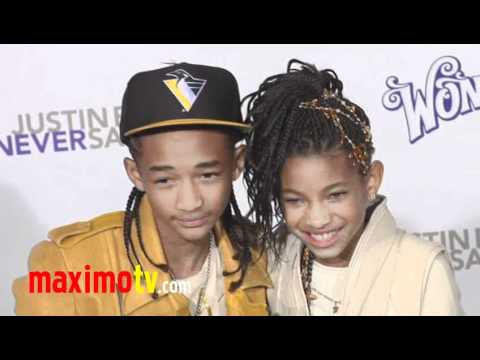 Jaden Smith, Willow Smith, Will Smith, Jada Pinkett Smith at Justin Bieber Never Say Never