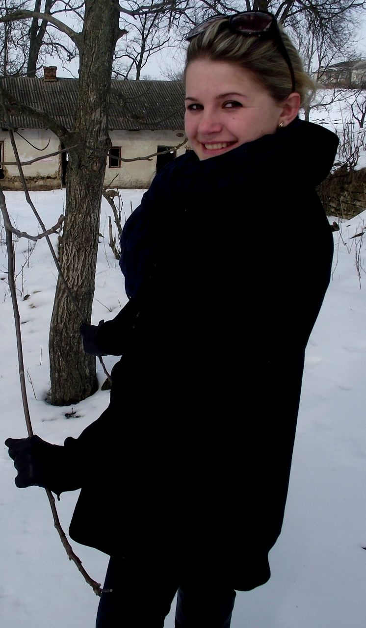 Мія Карасьова-Барна | Loures