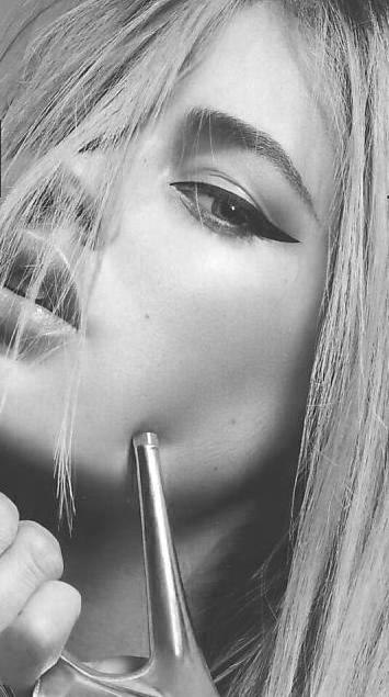 Николь Авелина | Martin