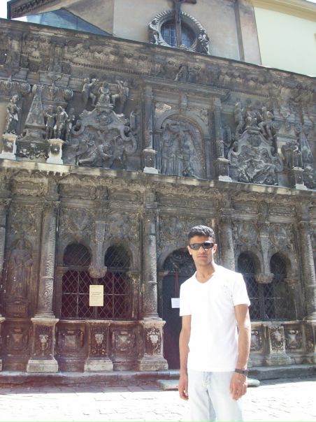 №8, Мунтадар Аль-Бугрен №8, Мунтадар Аль-Бугрен