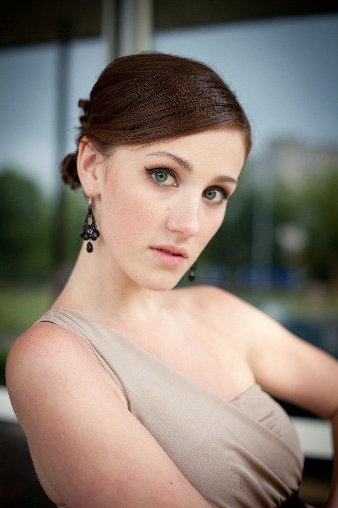 Эмилия Балён | London