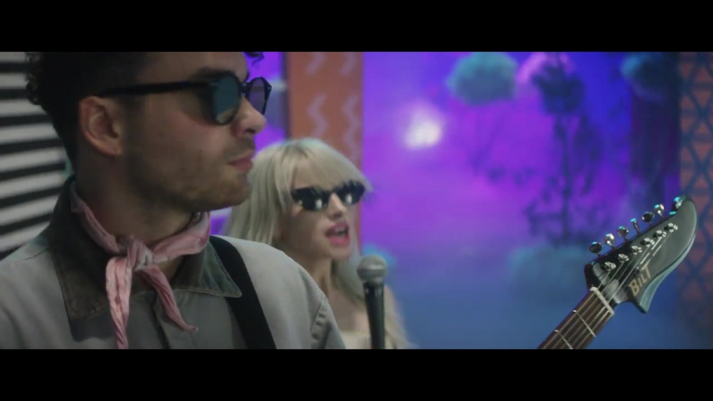 Paramore Hard