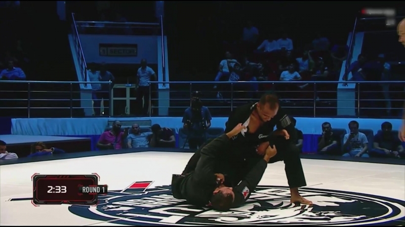 Romulo Barral vs Yuri