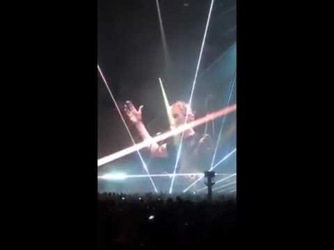 Роджер Уотерс из Pink Floyd осудил бомбардировки Сирии прямо во