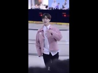 180421 펜타곤 핫트랙스 영등포점 팬사인회 :: 빛나리 (ver. 홍석 HONG SEOK)