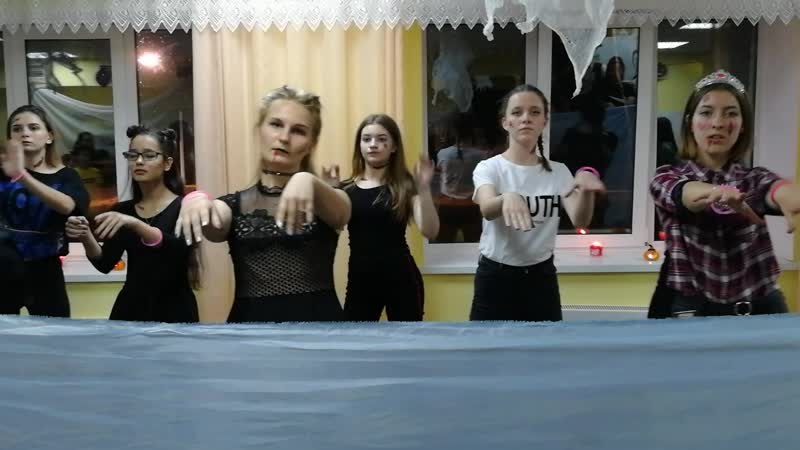 4 команда Бал монстров