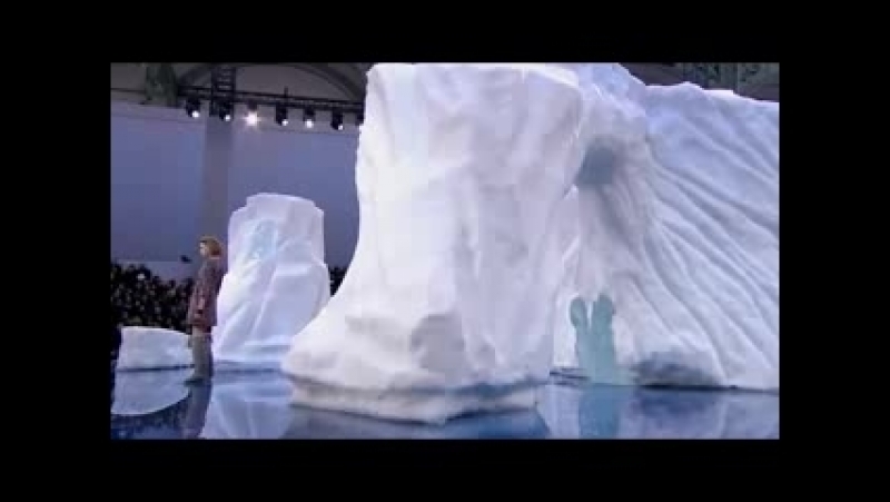 Chanel Fall, Winter 2010, 2011 Full Fashion