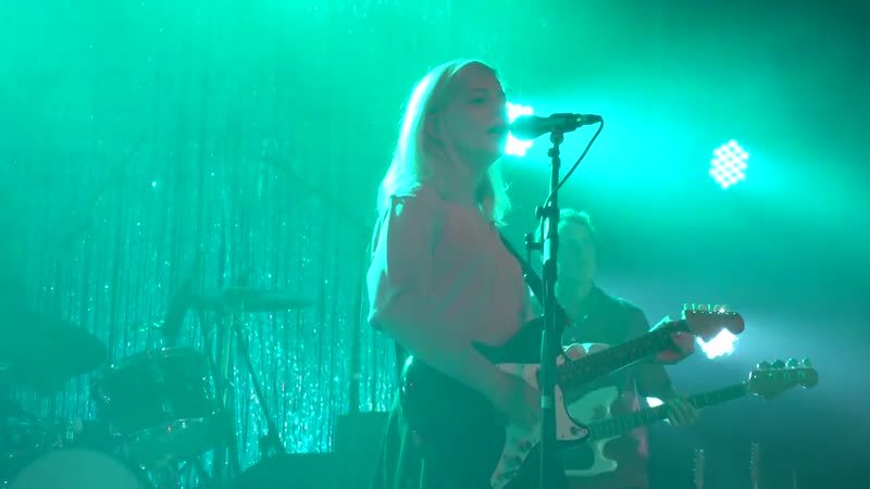 Alvvays Party Police 4 K ( Warsaw, Brooklyn 9