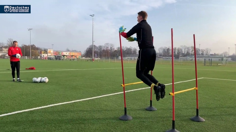 Torwarttraining Warm Up am Deutschen Fußball