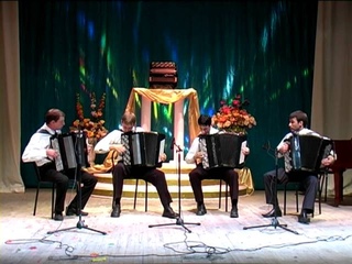 Кажлаев - Концертная лезгинка 02. Квартет баянистов