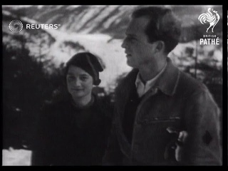 Announcement of the death of Queen Astrid of the Belgians (1935)