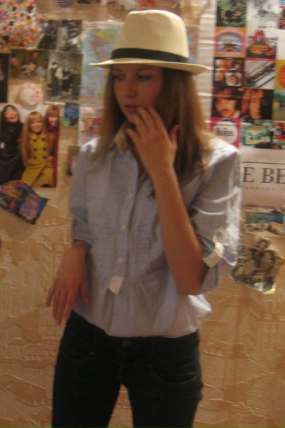 №4, Юля Кривоногова №4, Юля Кривоногова