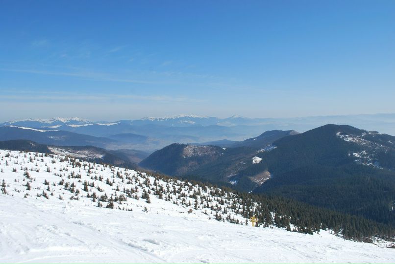 Максим Липецкий ---------34---------- | Днепр (Днепропетровск)